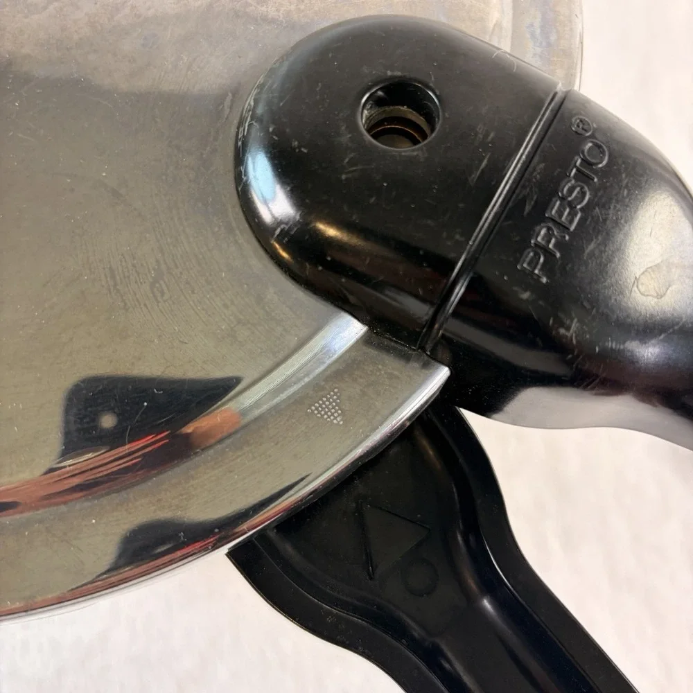 Presto Vintage 6-Quart Stainless Steel Pressure Cooker - Model 409A Stovetop 90s